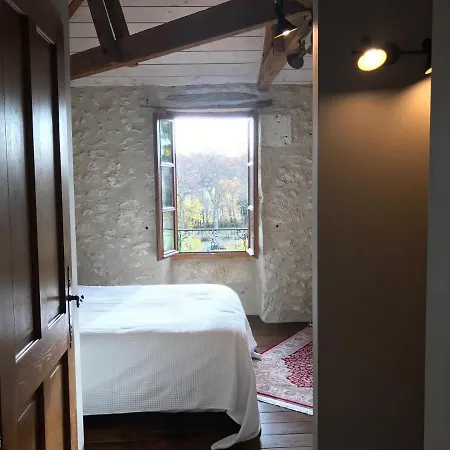 Bed & Breakfast Le Pelot - Country Farmhouse Montréal