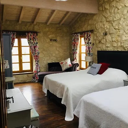 Le Pelot - Country Farmhouse Bed & Breakfast